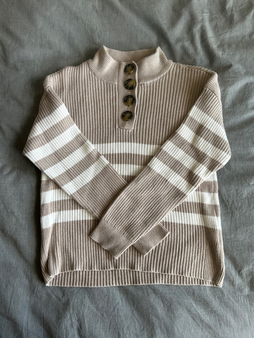 Mainstream Boutique Striped Ribbed Knit Pullover Sweater in Taupe and Cream